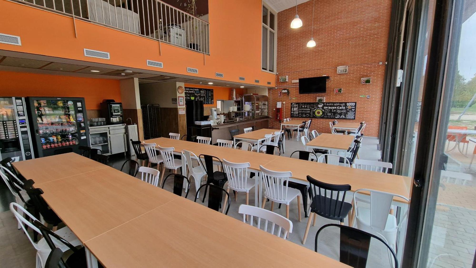 Residencia Universitaria Resa Giner De Los Rios 알칼라데에나레스 외부 사진